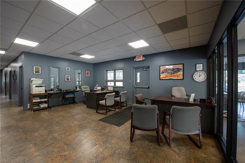 More Photos Of 2118 River Rd, North Apollo Auto Dealership For Sale