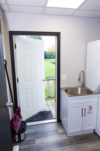 More Photos Of 340 W Grand River Ave, Webberville Medical For Sale