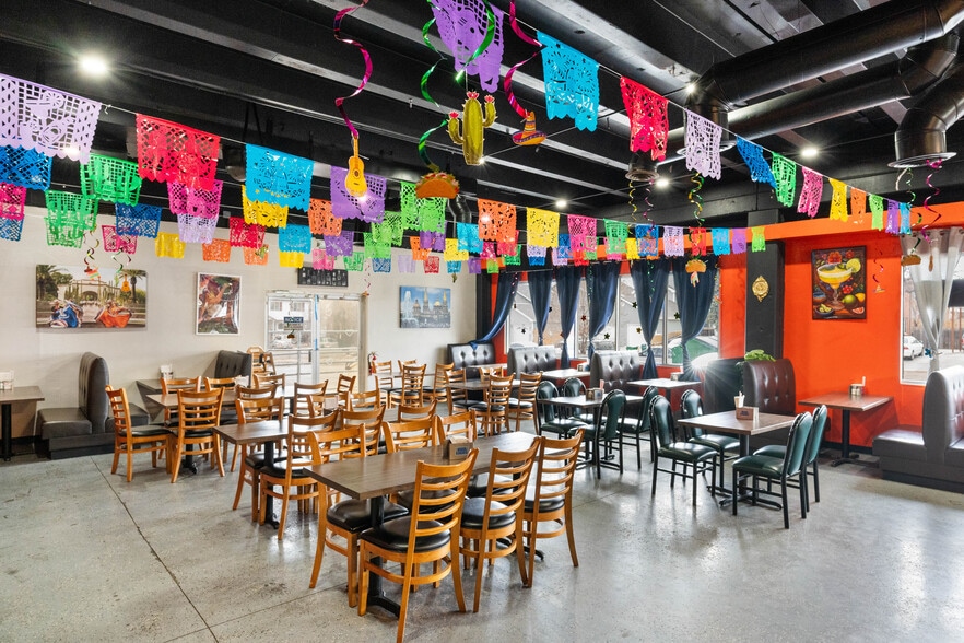 More Photos Of 7575 Broadway St, Denver Restaurant For Sale