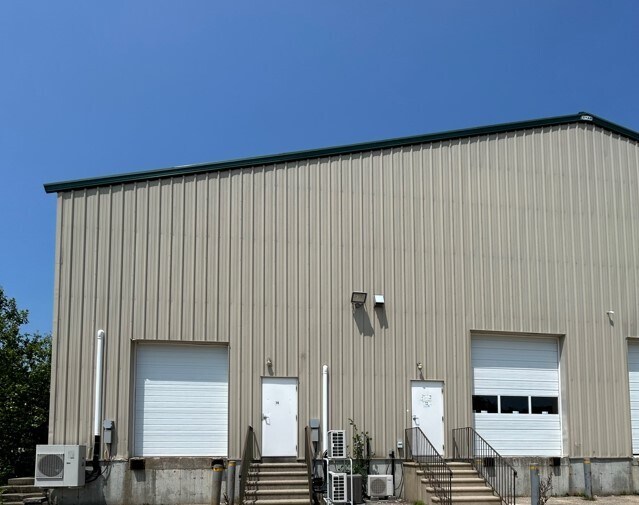 More Photos Of 12-14 Crosby Rd, Dover Light Distribution For Lease