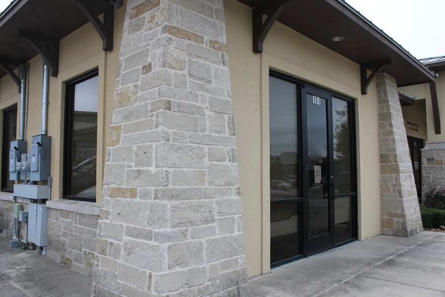 Primary Photo Of 10423 State Highway 151, San Antonio Medical For Lease