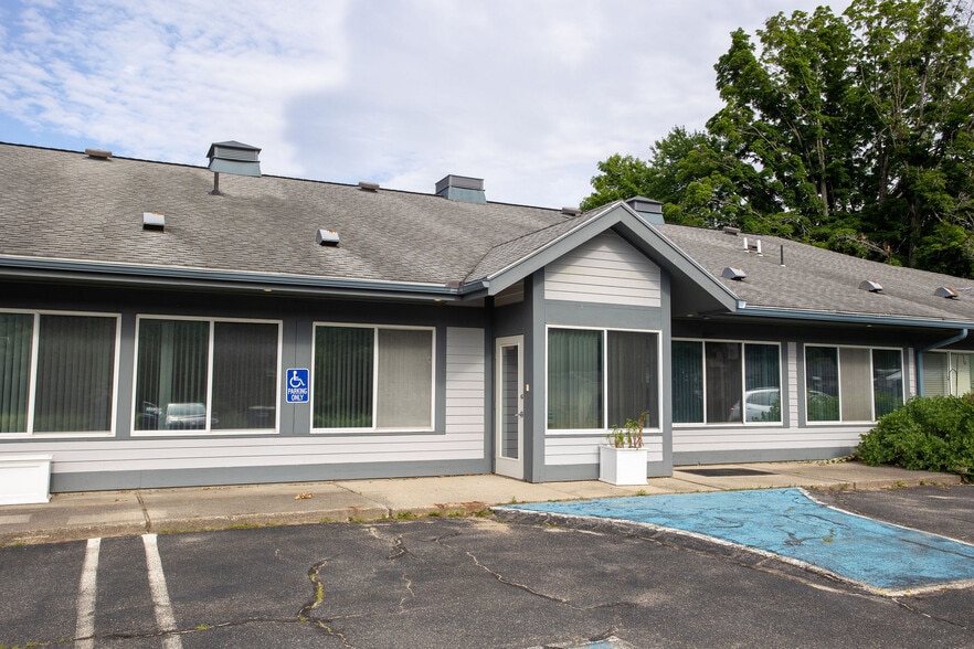 More Photos Of 789 Main St, Great Barrington Medical For Sale