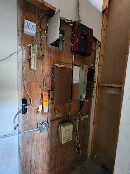 More Photos Of 4833 Lanier Rd, Chino Warehouse For Lease