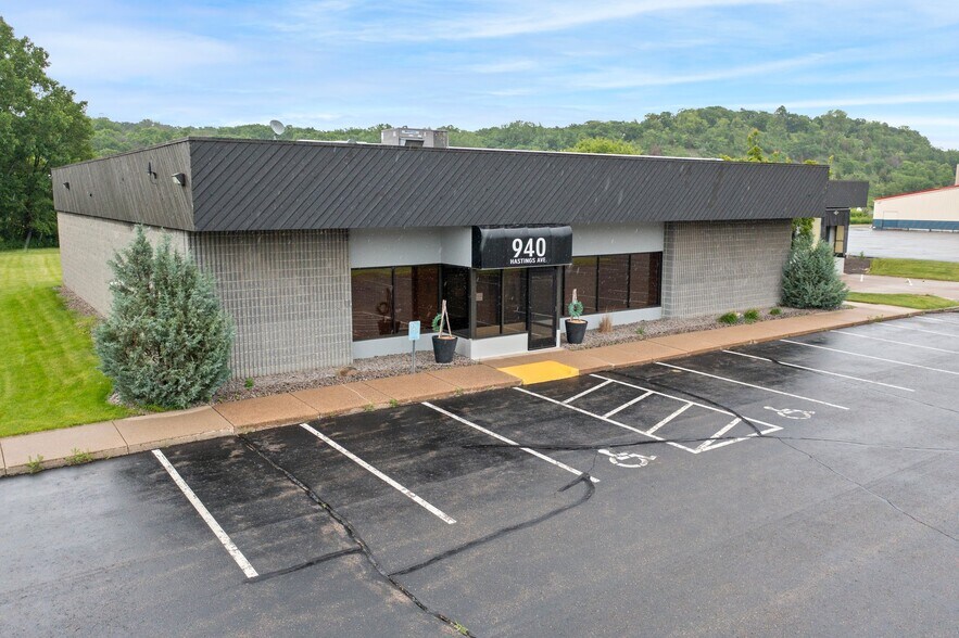 More Photos Of 940 S Hastings Ave, Saint Paul Park Office For Sale