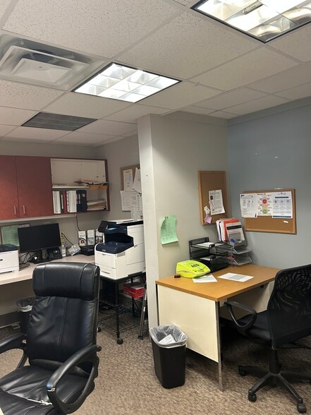 More Photos Of 106 Nate Whipple Hwy, Cumberland Office For Lease