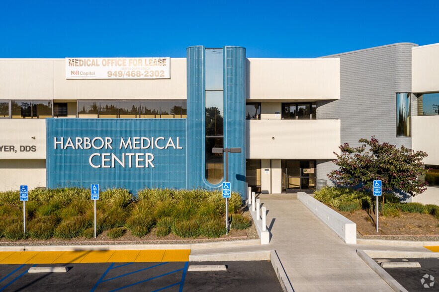 More Photos Of 2720 N Harbor Blvd, Fullerton Medical For Lease