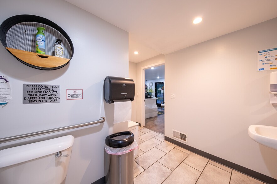 More Photos Of 162 Heritage Dr, Negaunee Freestanding For Sale