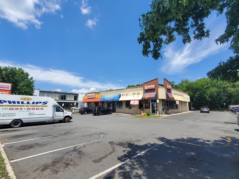 More Photos Of 561-571 Milltown Rd, North Brunswick Freestanding For Lease