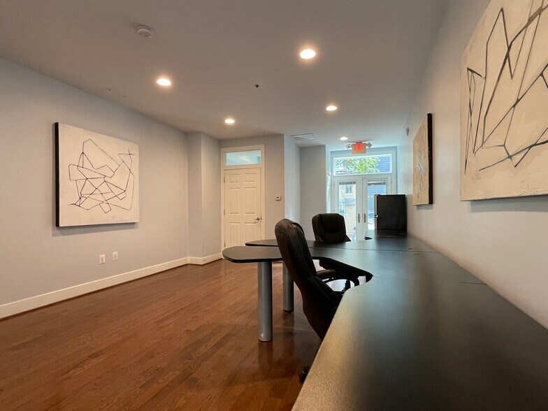 More Photos Of 211 K St Ne, Washington Office Residential For Sale