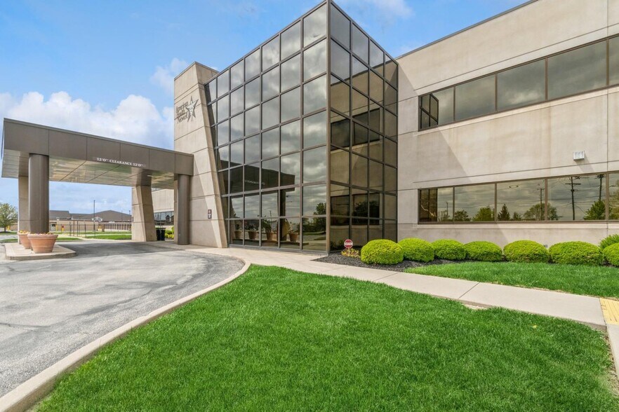 More Photos Of 3631 N Morrison Rd, Muncie Medical For Lease