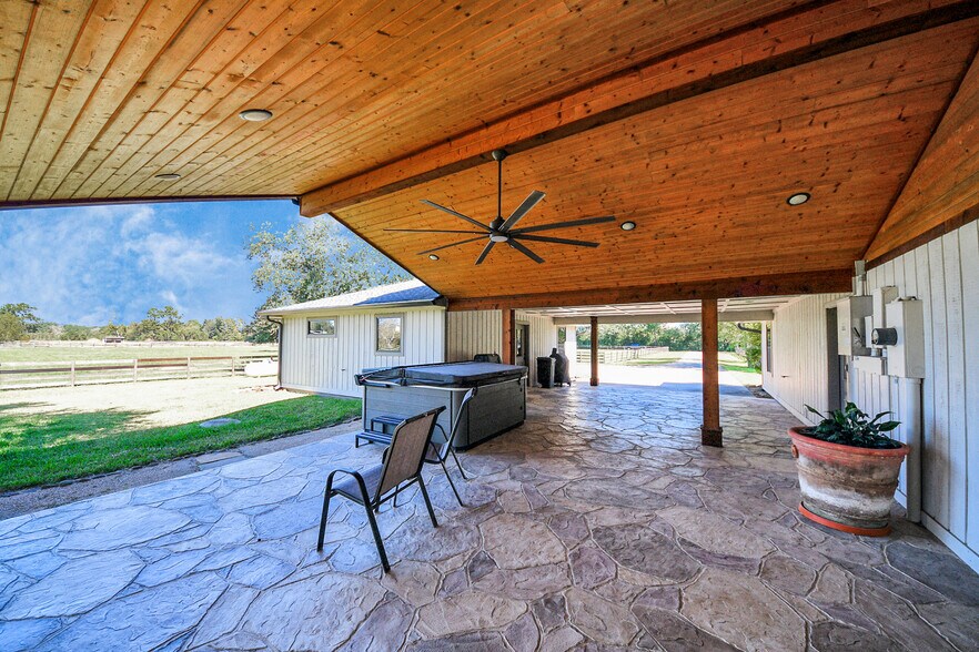 More Photos Of 16076 Highway 105, Cleveland Land For Sale