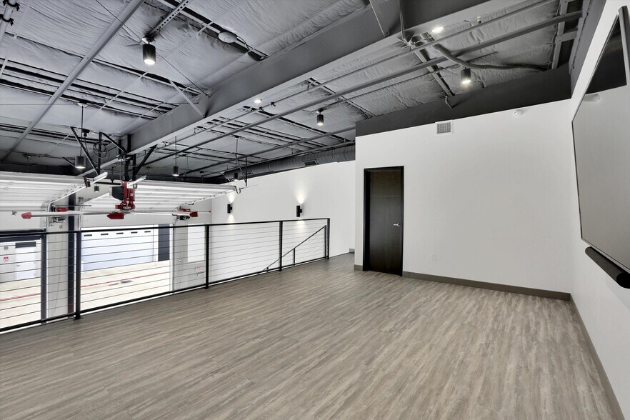 More Photos Of 6767 All Stars Ave, Frisco Showroom For Sale