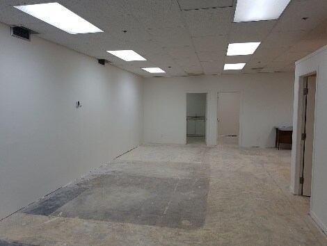 More Photos Of 8400 Ch De La Côte-De-Liesse, Montréal Industrial For Sale