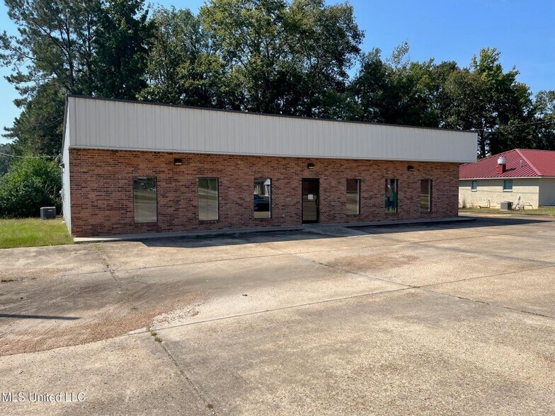 More Photos Of 147 W Freedom Dr, Liberty Daycare Center For Sale