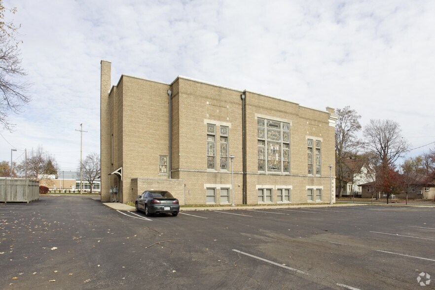 More Photos Of 612 S Park St, Kalamazoo Office For Sale