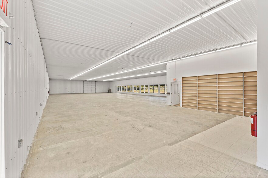 More Photos Of 1251 Montvue Rd, Kingsport Warehouse For Sale