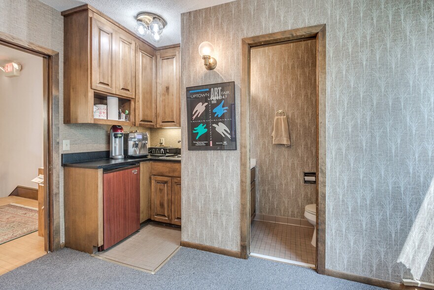 More Photos Of 3040 Lyndale Ave S, Minneapolis Coworking Space