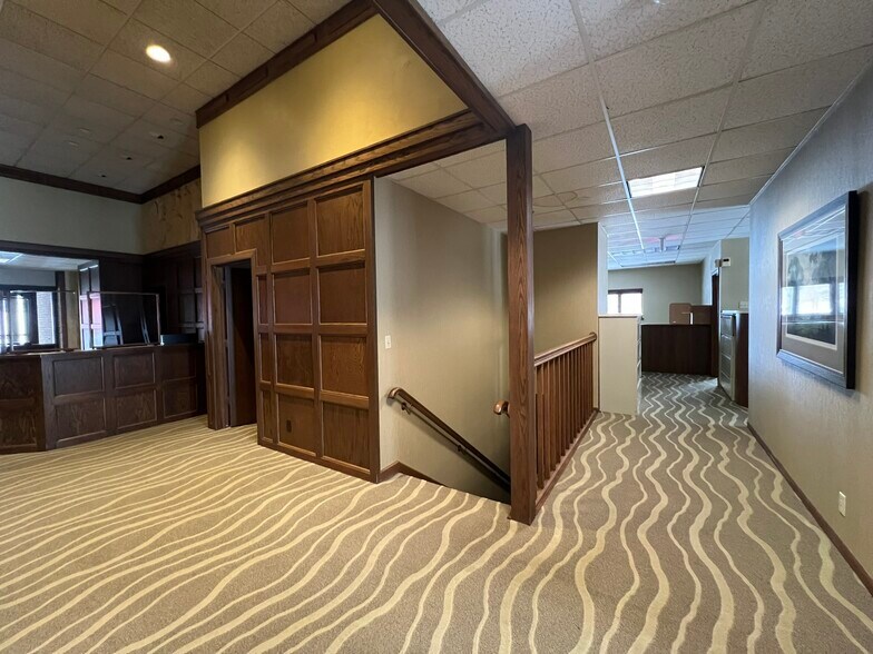 More Photos Of 217 Ceape Ave, Oshkosh Medical For Lease