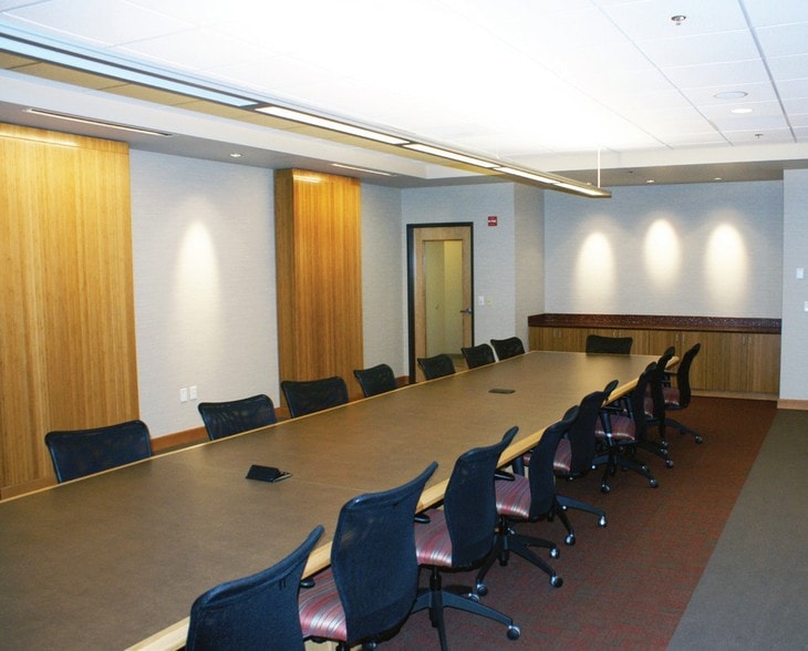 More Photos Of 17933 NW Evergreen Pl, Beaverton Office For Lease