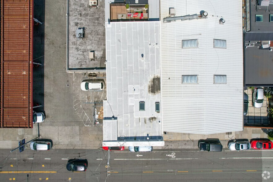 More Photos Of 3178-3180 17th St, San Francisco Loft Creative Space For Lease