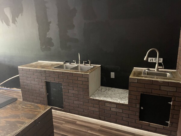 More Photos Of 1104-1106 2nd Ave E, Oneonta Unknown For Lease