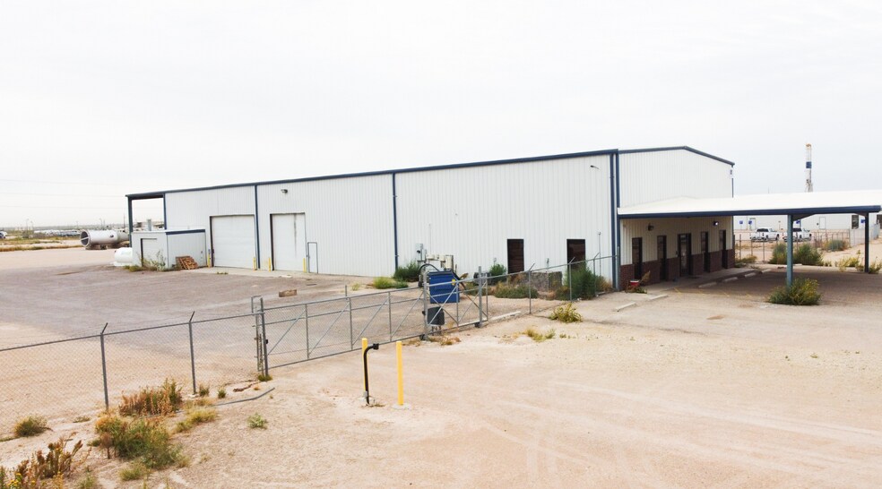 More Photos Of 8801 W County Road 127, Midland Warehouse For Lease