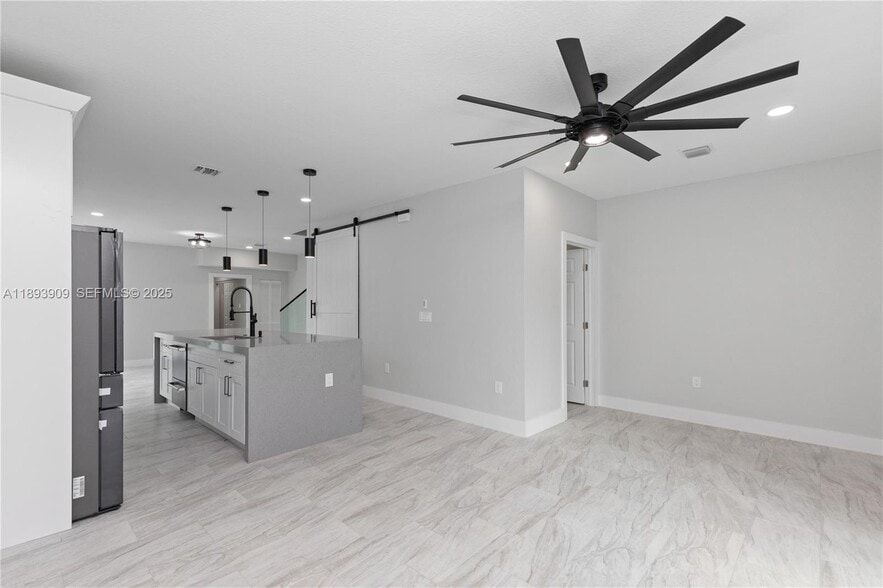 More Photos Of 2742 NW 48th St, Miami Healthcare For Sale