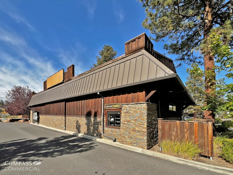 More Photos Of 620 N Arrowleaf Trl, Sisters Restaurant For Lease