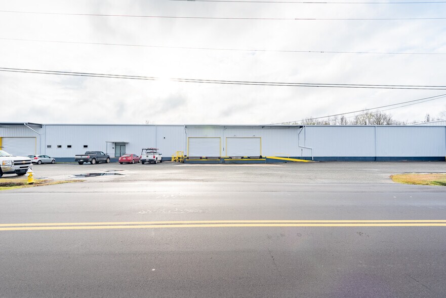 More Photos Of 2465 Air Park Rd, Charleston Warehouse For Lease