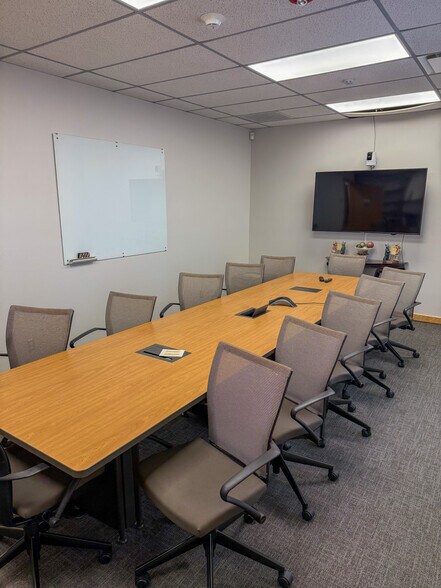 More Photos Of 323 W Galena Blvd, Aurora Office For Sale