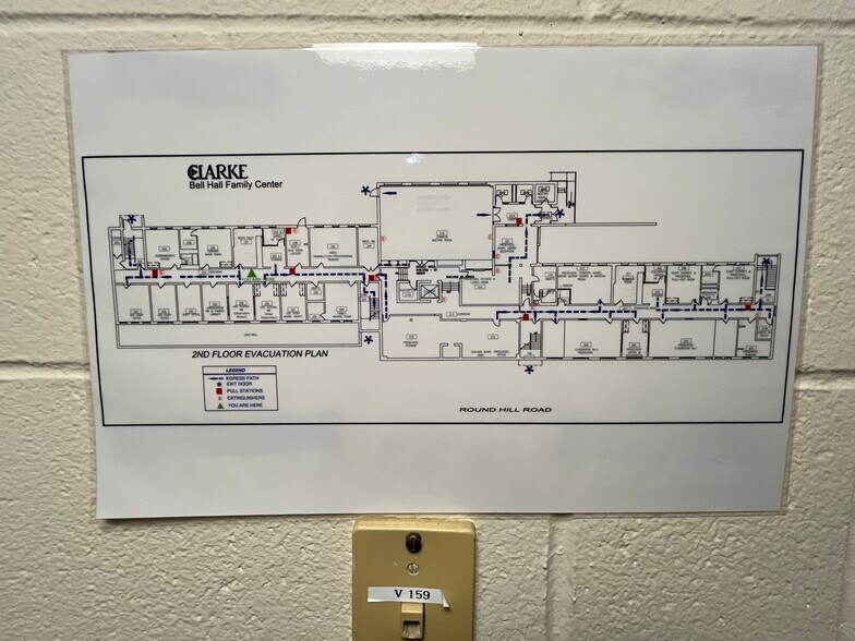 More Photos Of 45 Round Hill Rd, Northampton Office Residential For Sale