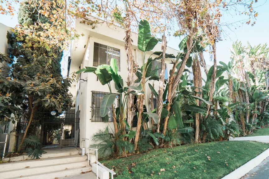 More Photos Of 127 S St Andrews Pl, Los Angeles Apartments For Sale