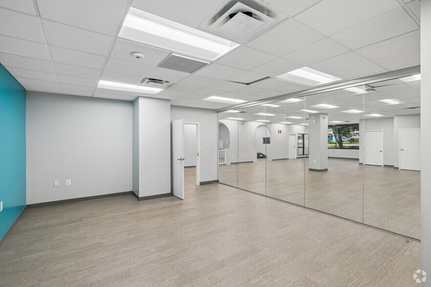 More Photos Of 6911 Laurel Bowie Rd, Bowie Office For Sale