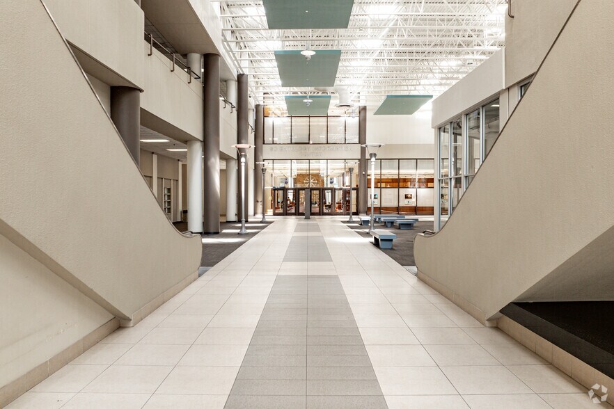 More Photos Of 17 Exchange St W, Saint Paul Medical For Sale