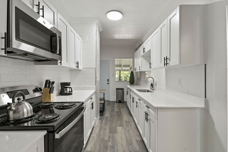 More Photos Of 806 E Chelsea St, Tampa Apartments For Sale