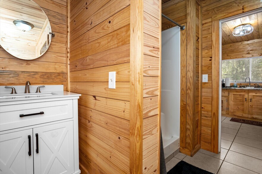 More Photos Of 2508 US-69, Lufkin Lodge Meeting Hall For Sale