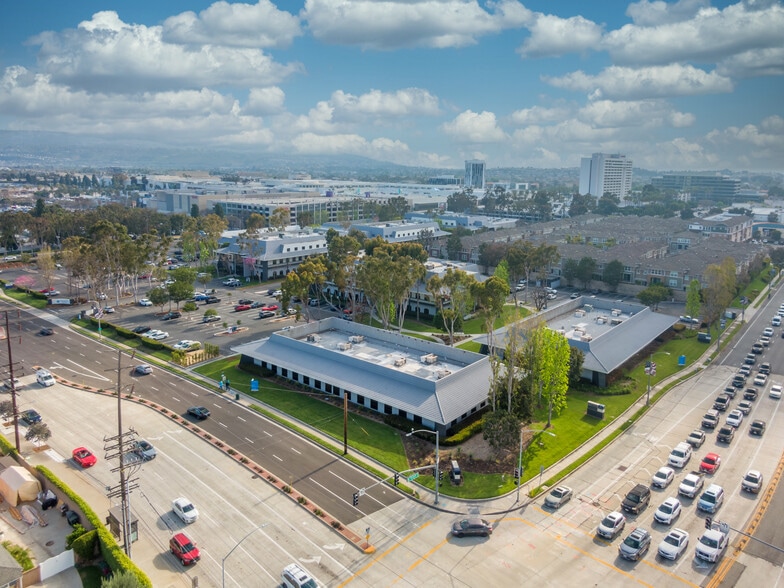 More Photos Of 3400 Torrance Blvd, Torrance Unknown For Lease