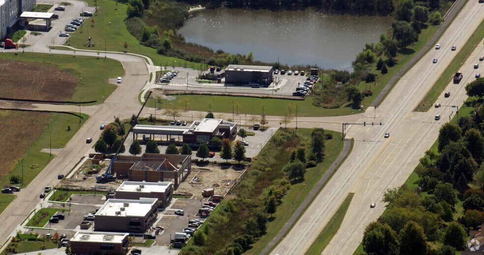 More Photos Of 12880 IL-47, Huntley Storefront For Sale