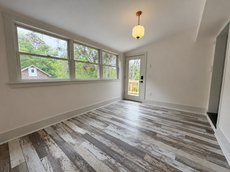 More Photos Of 144 N Main St, East Hampton Office For Lease