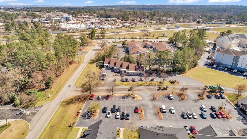 More Photos Of 202-212 Hudson Trce, Augusta Medical For Lease