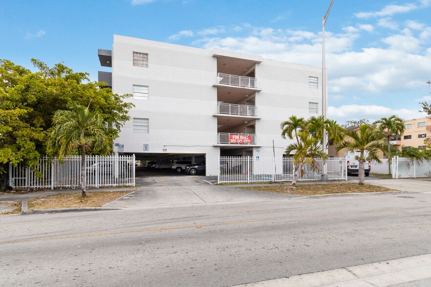 Primary Photo Of 1095 W 77th St, Hialeah Apartments For Sale