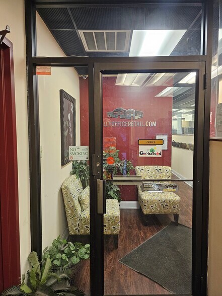 More Photos Of 5219 Germantown Ave, Philadelphia Office For Sale