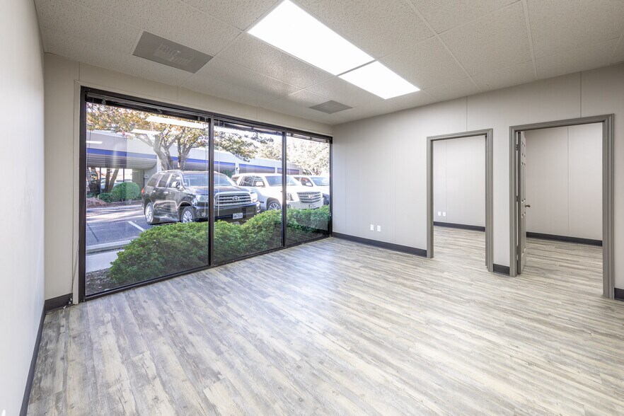More Photos Of 4920 S Loop 289, Lubbock Office For Lease