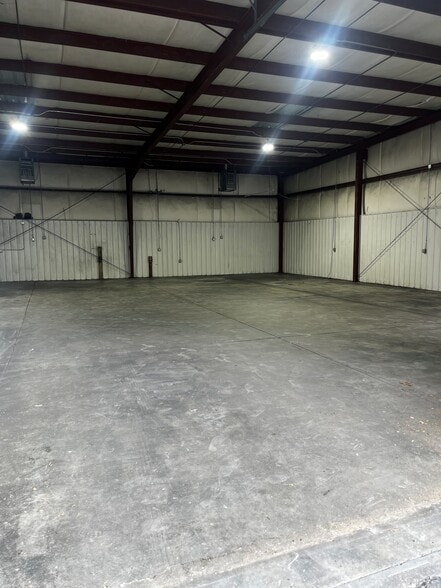 More Photos Of 1046 Parkway Ct, Buford Light Distribution For Lease