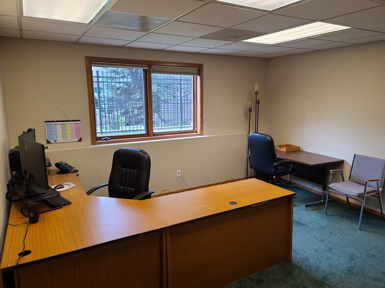 More Photos Of 3225 Templeton Gap Rd, Colorado Springs Office For Lease