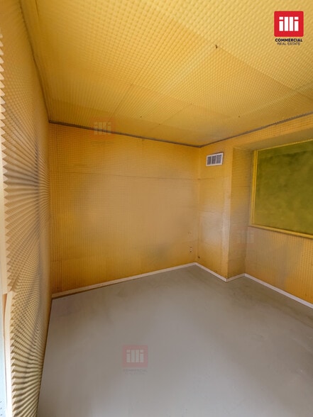 More Photos Of 3301-3311 Beverly Blvd, Los Angeles Office For Lease