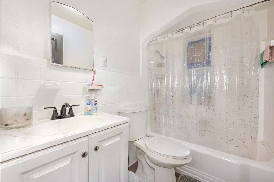 More Photos Of 940 Old Orchard Ave, Dayton Apartments For Sale