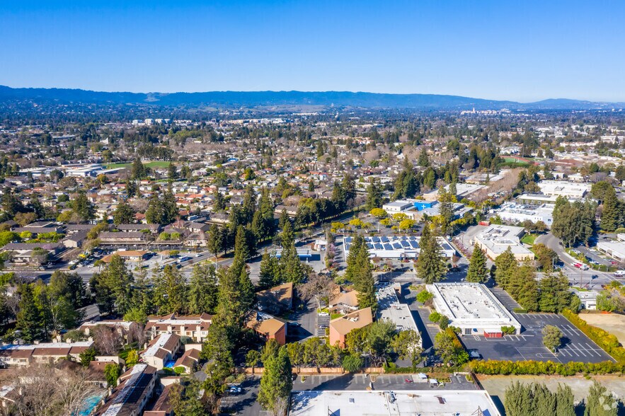 More Photos Of 883 N Shoreline Blvd, Mountain View Unknown For Lease