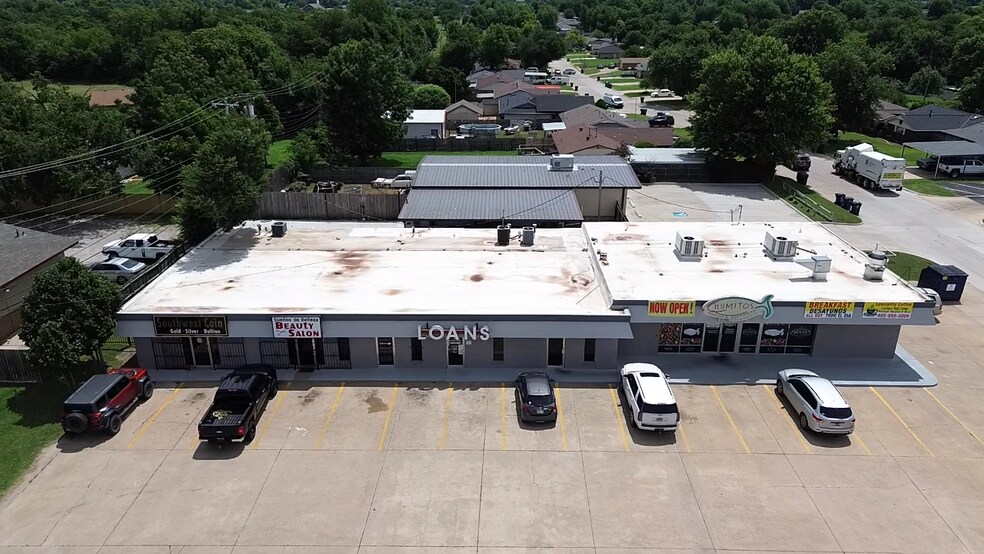 More Photos Of 6712-6722 S Western Ave, Oklahoma City General Retail For Sale