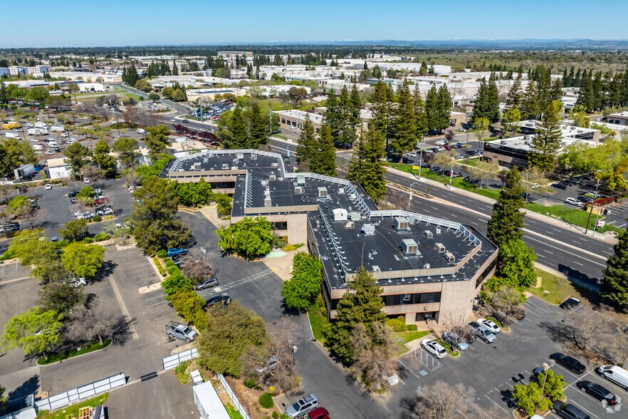 More Photos Of 2880 Sunrise Blvd, Rancho Cordova Office For Sale